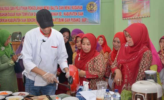 pelatihan-mengolah-ikan-menjadi-menu-forikan