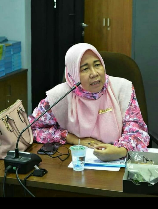 Kartini anggota Komisi III saat memberikan masukan terkait pelayanan yang ada di RS Madani