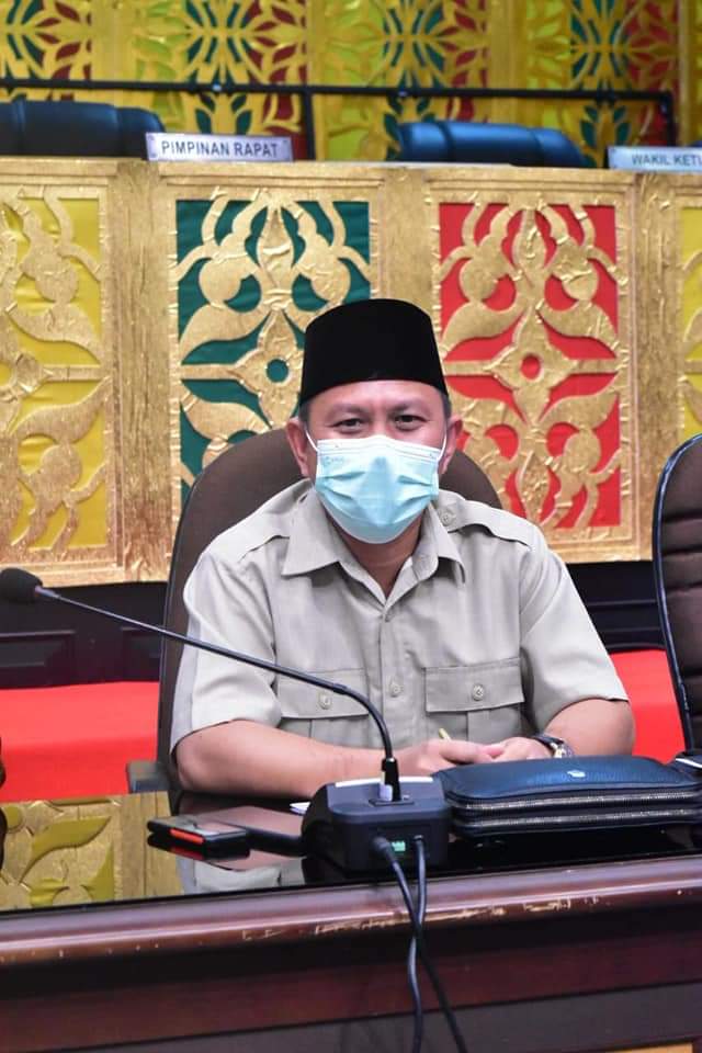 Nurul Ikhsan,angota Komisi IV juga memberikan kritikan dan masukan agar proyek nasional ini segera tuntas dan tidak menganggu aktivitas masyarakat