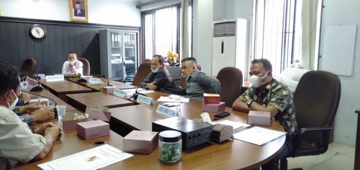 Suasana hearing komisi I bersama warga GTU