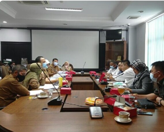 Suasana saat jalannya rapat dimana para anggota dewan menyoroti persoalan IPAL rumah sakit yang banyak dikeluhkan masyarakat