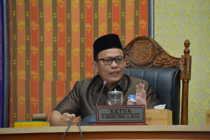 Ketua DPRD Bengkalis H Khairul Umam Pimpinan Rapat