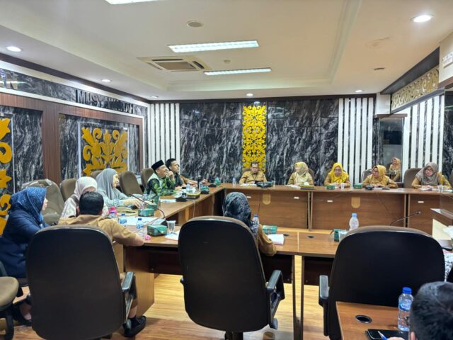 Suasana rapat hearing
