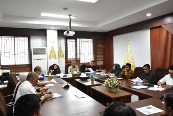 Suasana rapat