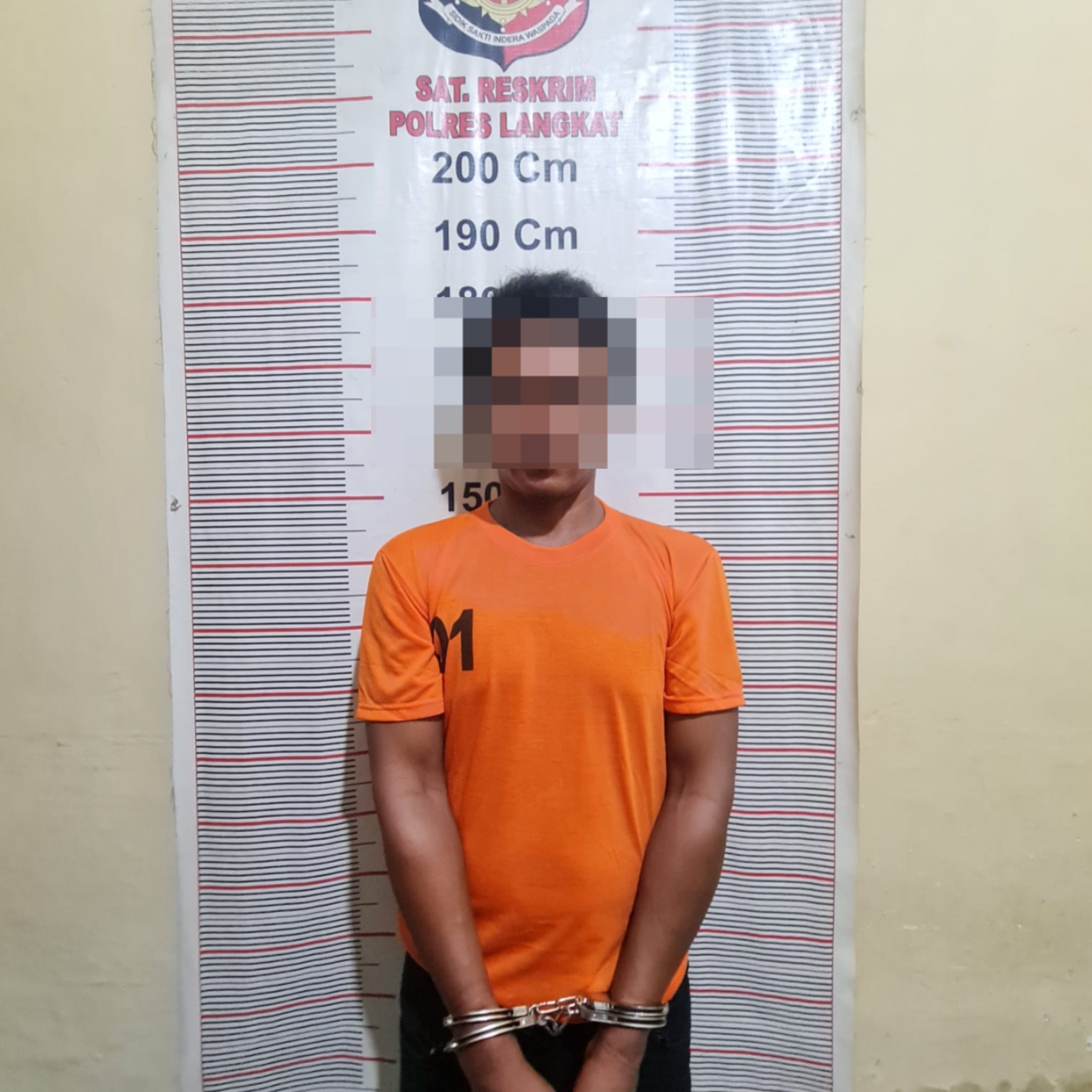 Pelaku Penusukan Berinisial IS Ditahan di Polsek Kuala.