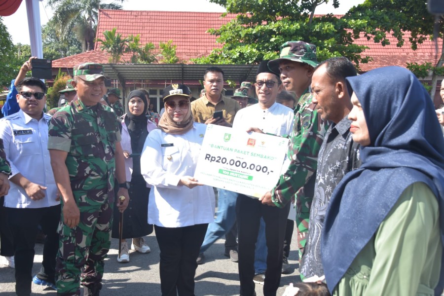 Bupati Bengkalis Kasmarni menghadiri penutupan TMMD ke-124 di Mandau