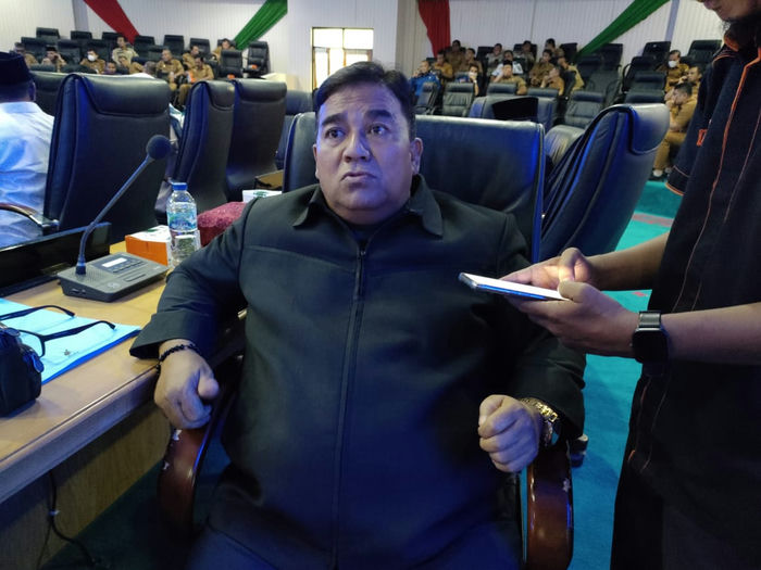 Ket foto: Anggota DPRD Kampar H Januar Rambo