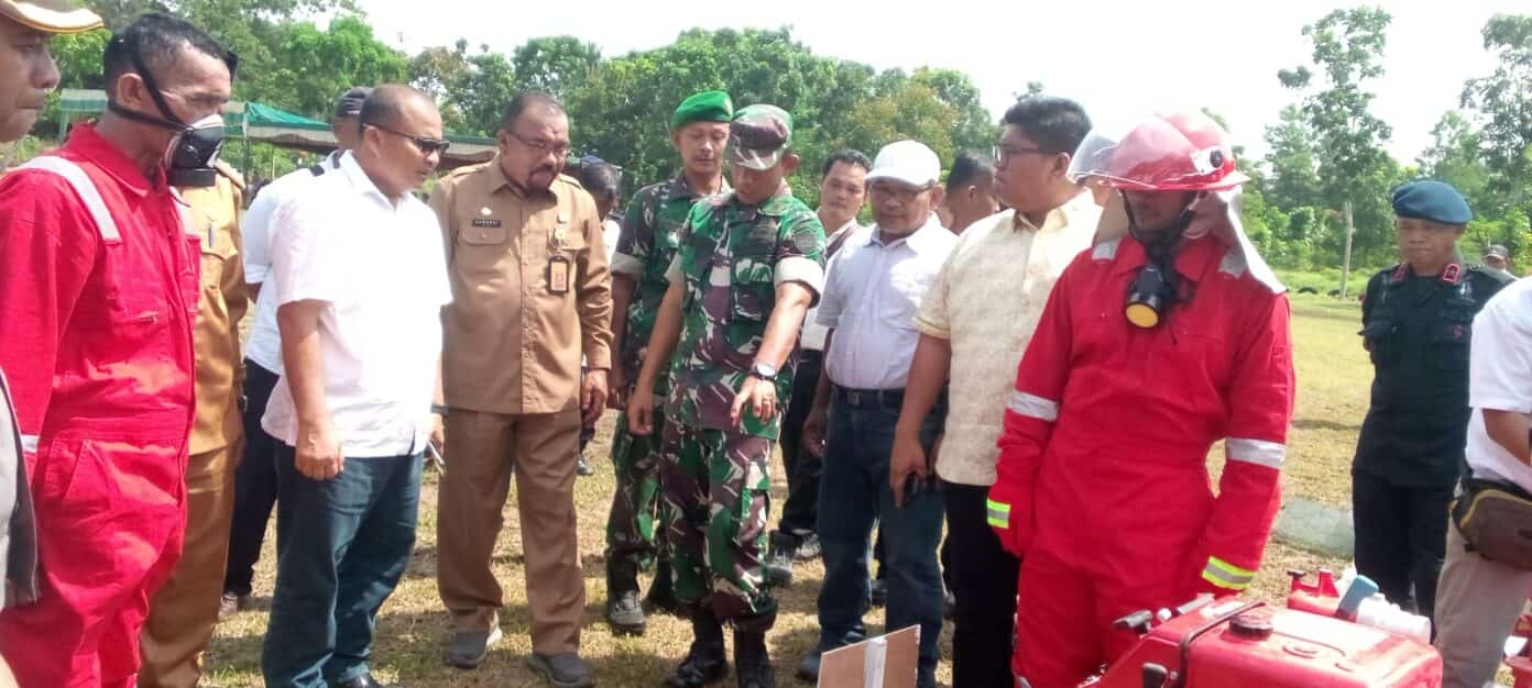 Bupati Rohil: Melalui Kadis LH Suwandi Menghadiri Apel Siaga Karlahutla