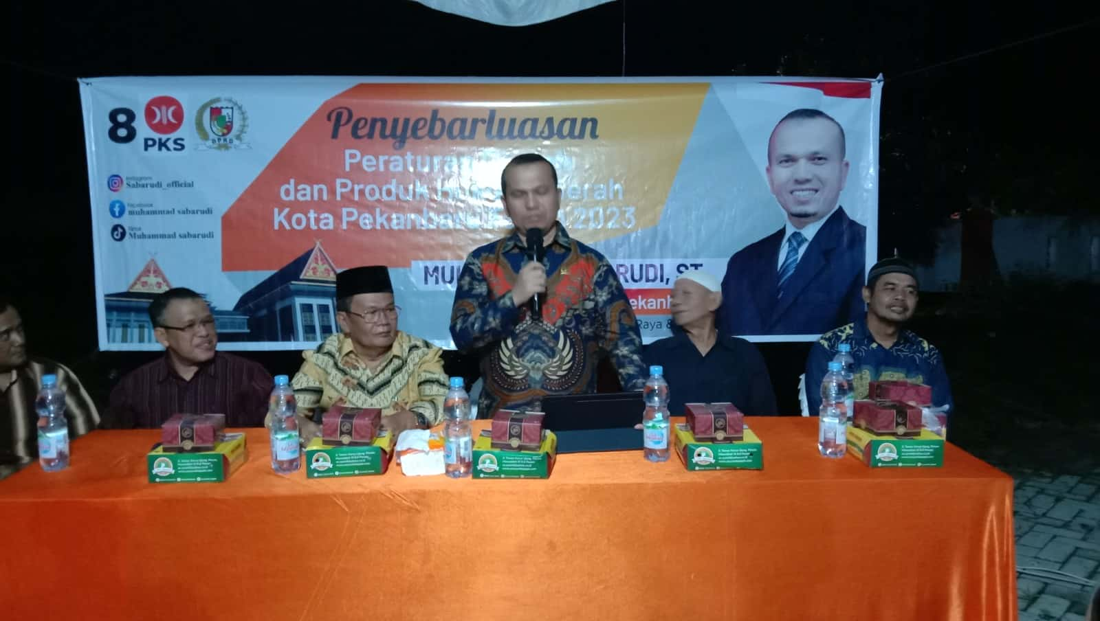 Suasana tanya jawab saat Ketua DPRD Sabarudi melaksanakan penyebarluasan Perda