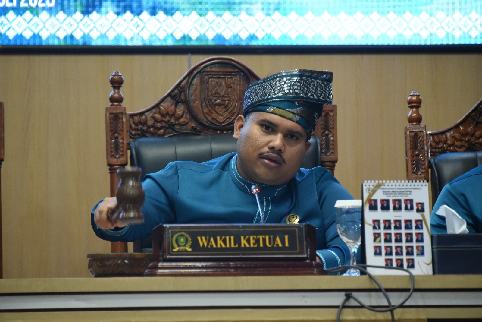 Wakil Ketua DPRD, M. Arsya Fadillah, memimpin Sidang Paripurna Istimewa Hari Jadi Bengkalis ke-513