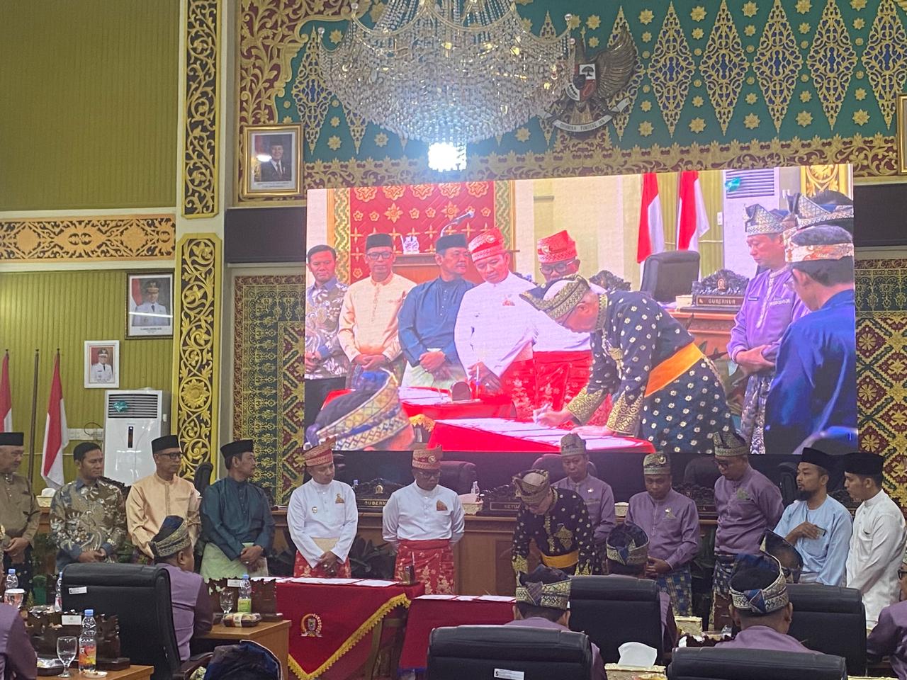 WhatsApp Image 2025-11-16 at 23.43.45 (2)