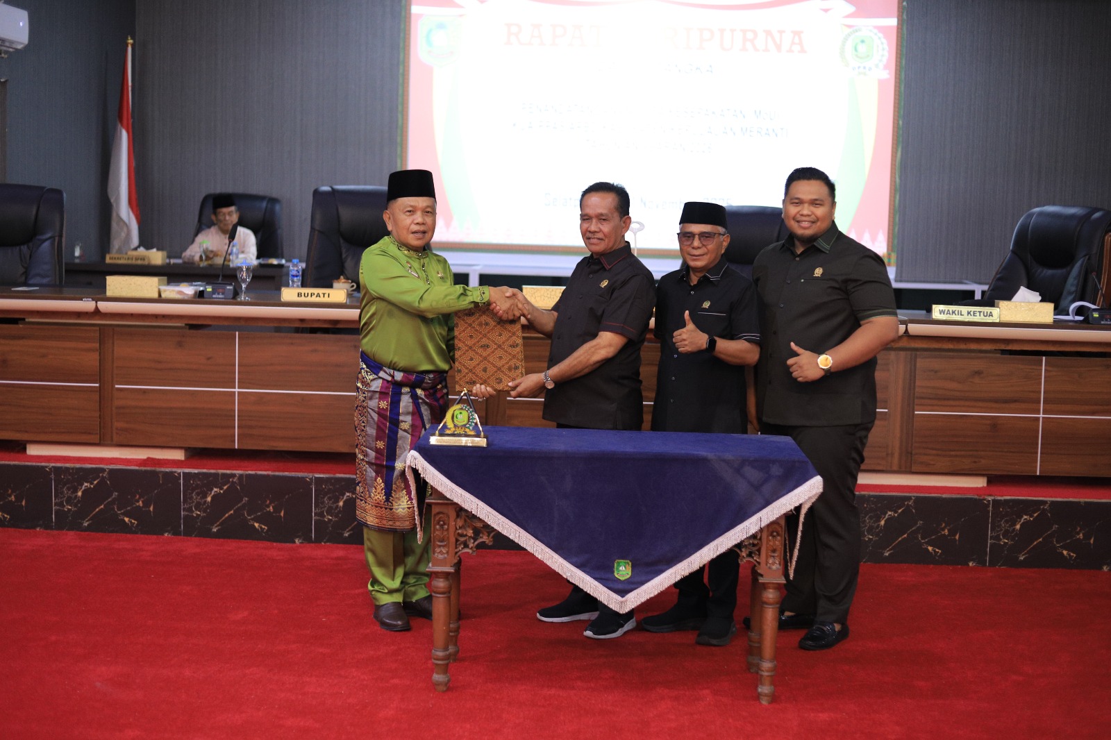 WhatsApp Image 2025-11-23 at 19.53.36 (1)